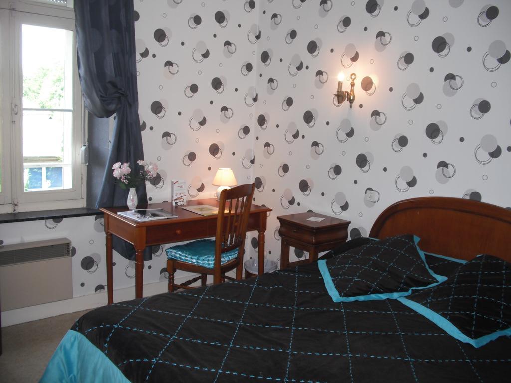 Hotel Le Clos Du Montvinage Étréaupont Cameră foto