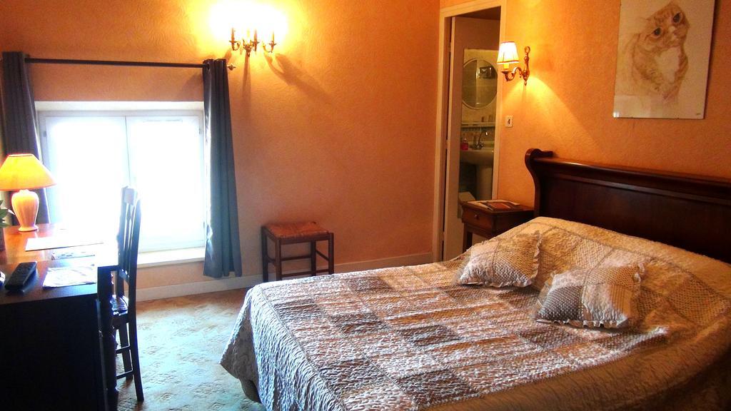 Hotel Le Clos Du Montvinage Étréaupont Cameră foto